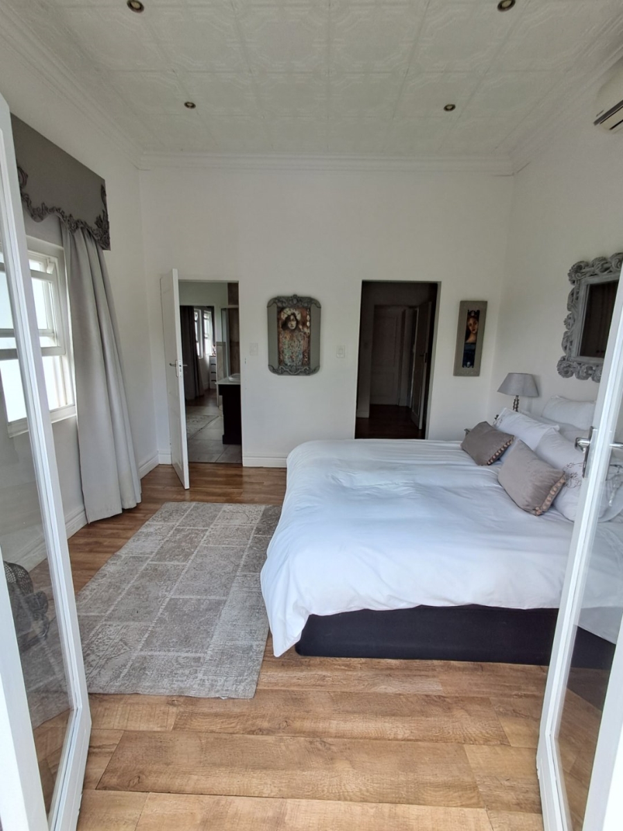 5 Bedroom Property for Sale in Rustenburg Central North West